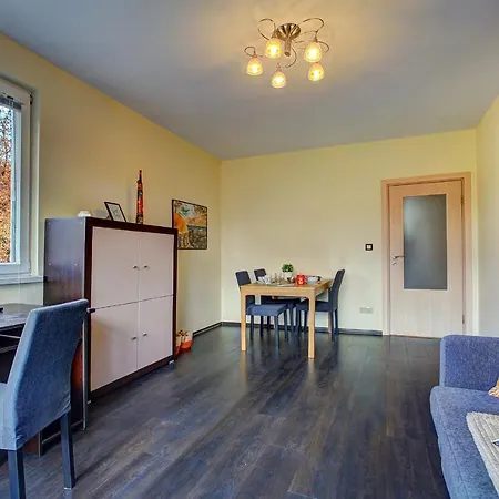 Апартаменты 1bd Nest In The Heart Of A Traditional